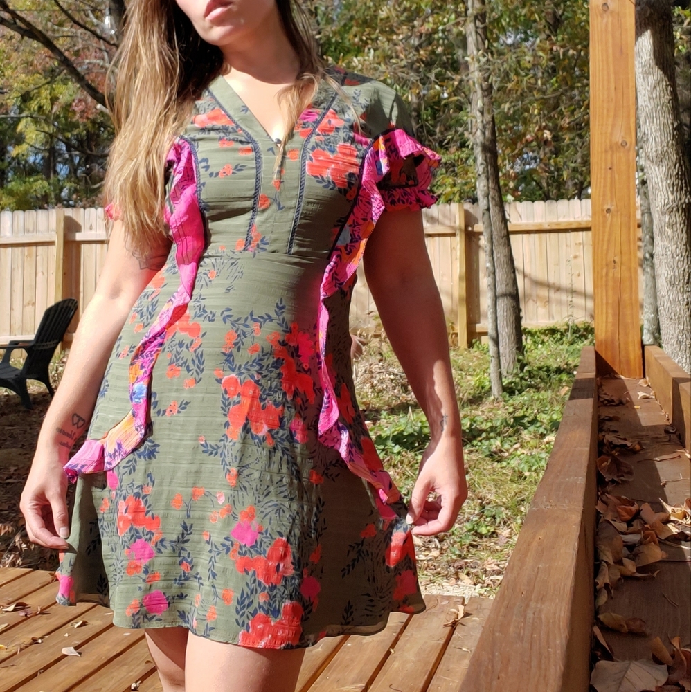 Tanya Taylor 100% silk green and pink floral dress size 6